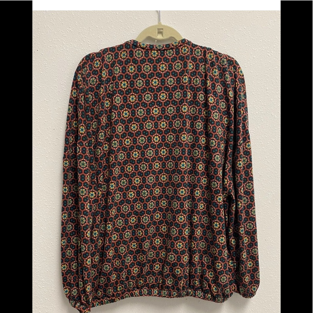 LuLaRoe Supply Zip Up Lightweight Jacket
Size Large - Picture 6 of 11